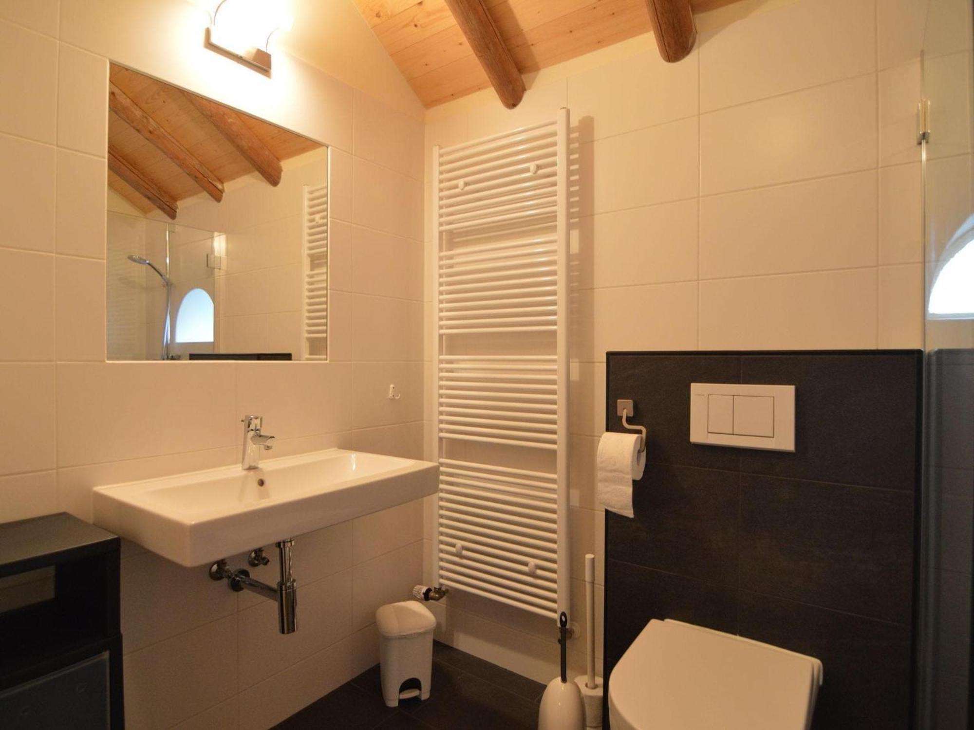 Staying In A Thatched Barn With Bedroom Achterhoek Geesteren (Gelderland) Exterior foto
